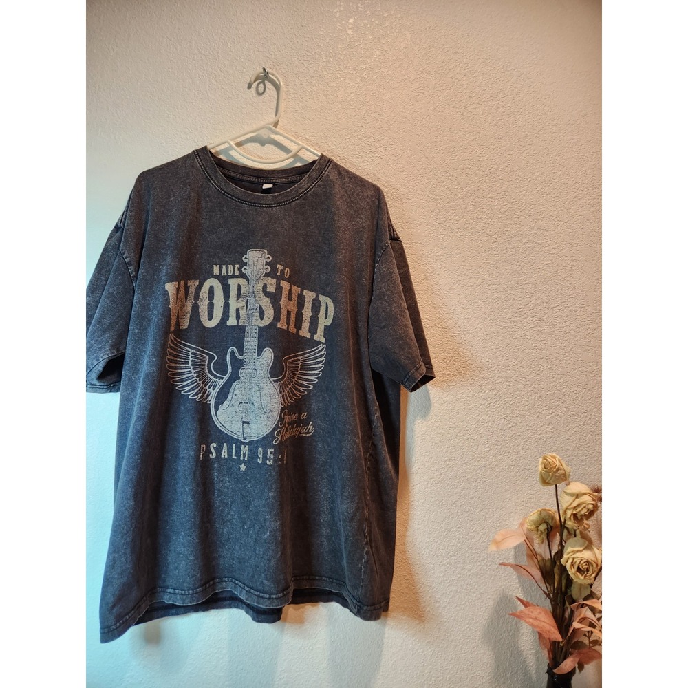 Made to Worship Psalm 95:1 Christian Graphic T-Shirt Vintage Wash‎ XL